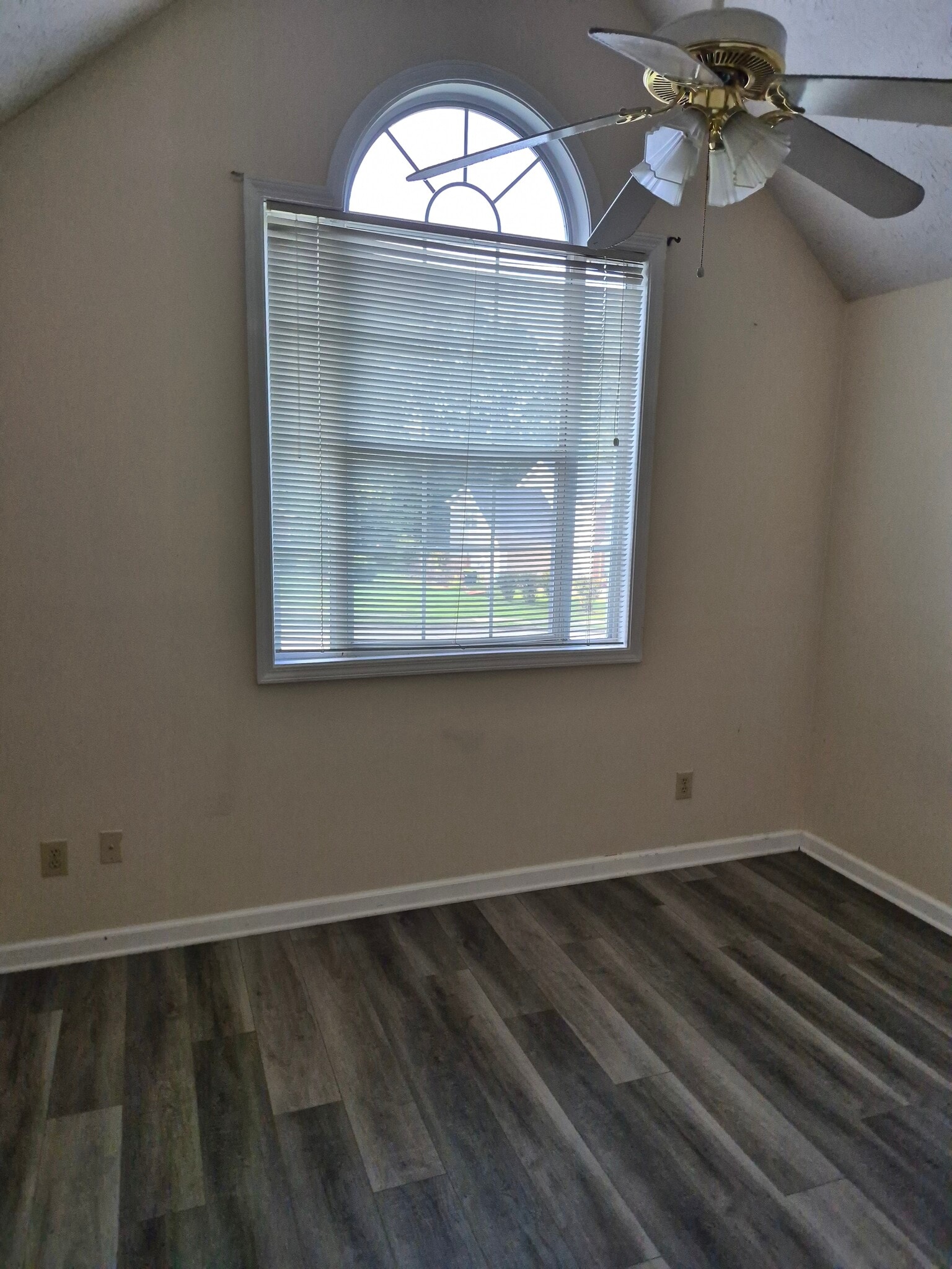 3rd bedroom - 153 Valleydale Dr
