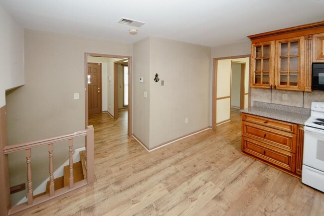 Building Photo - 4033 Scenic Mountain Dr SW