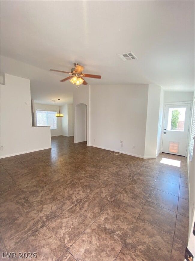 Building Photo - 2311 Silver Crew Pass