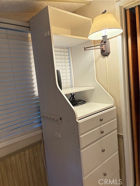 Building Photo - 743 Woodland Rd