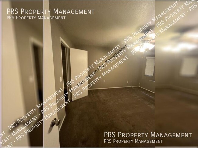 Building Photo - 925 S Longmore