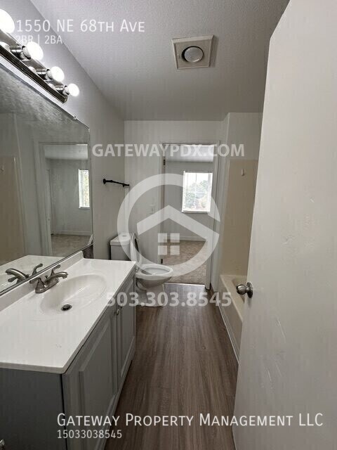 Building Photo - 1550 NE 68th Ave