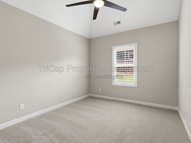 Building Photo - 8029 Crookneck Dr