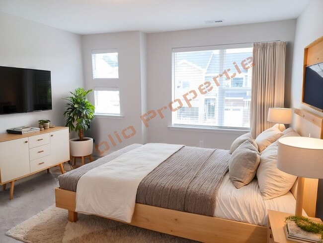 Building Photo - 238 Deardom Wy