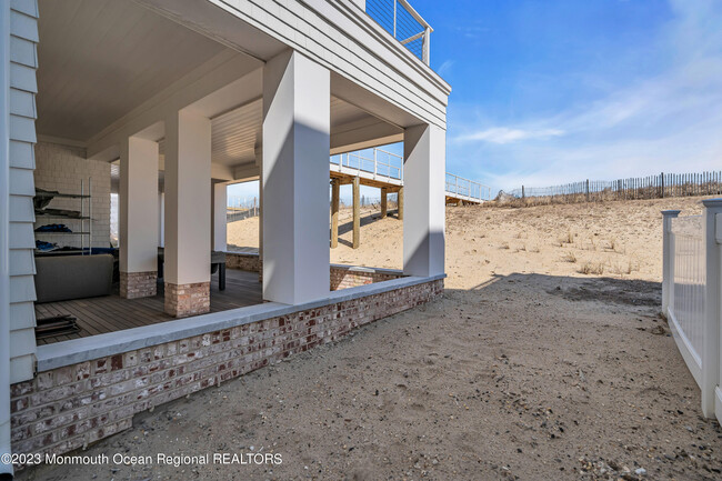 Building Photo - 1125 Ocean Ave