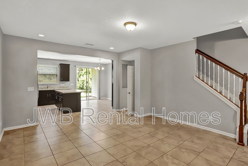 Building Photo - 409 Richmond Dr