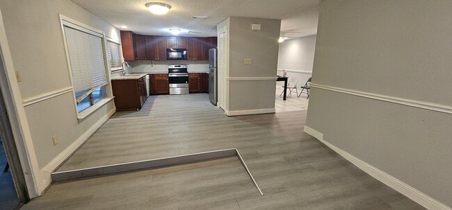 Building Photo - 7711 Del Glen Ln