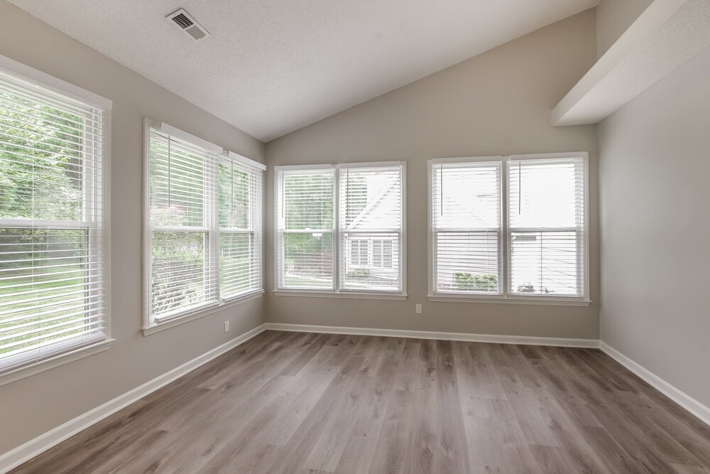 Building Photo - 4204 Hounds Run Dr