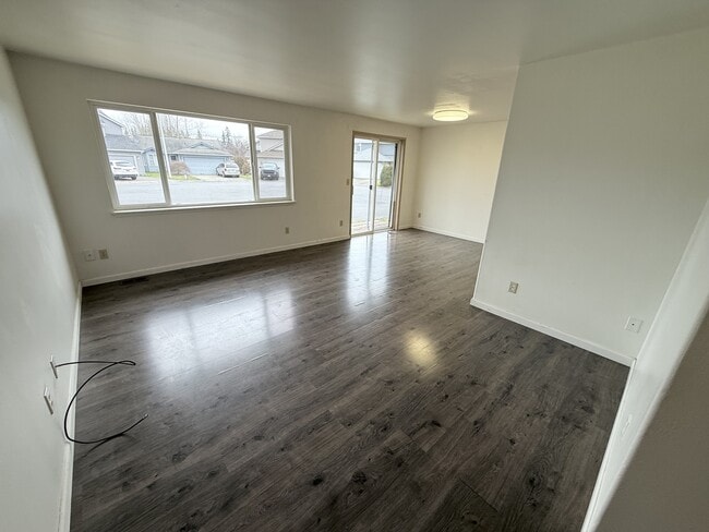 Building Photo - 2731 176th St NE