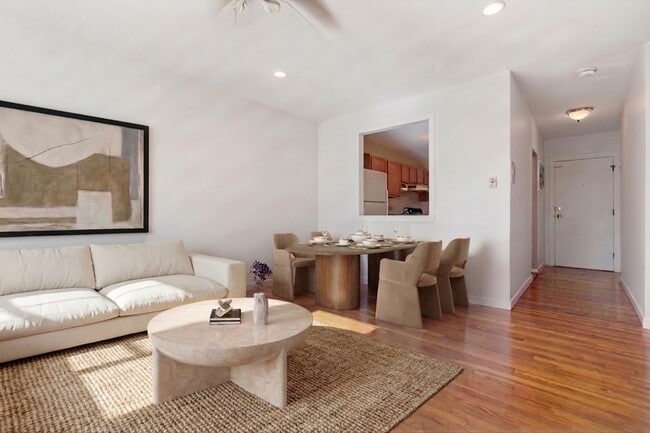 Building Photo - 22 Branchfield St