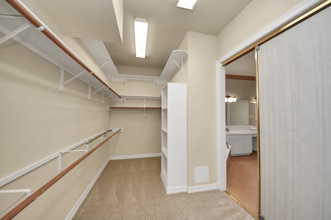 Building Photo - 13614 Ashley Run