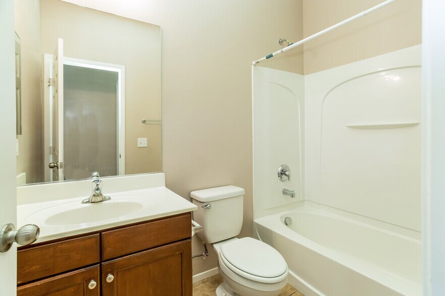 Building Photo - 9657 Bouncing Ball St