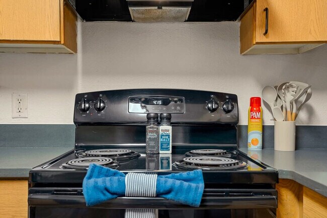 Building Photo - 2602 Cabin Ct