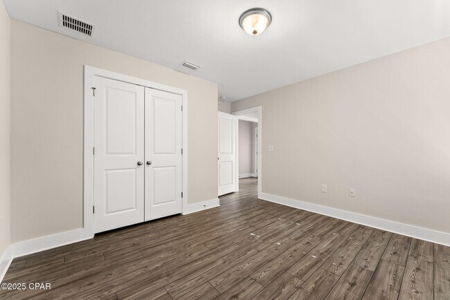 Building Photo - 227 Morning Crk Wy