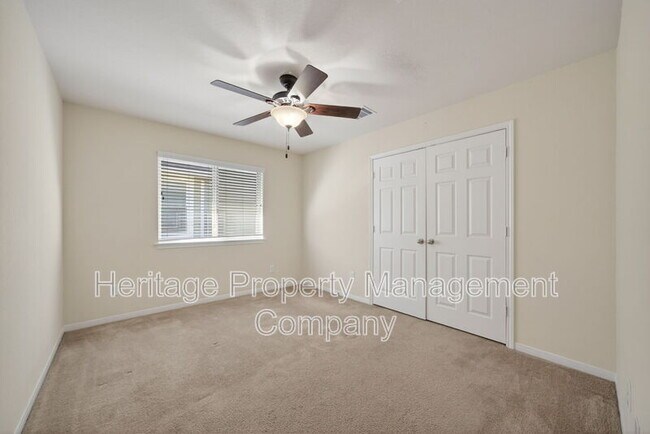 Building Photo - 147 Brook View