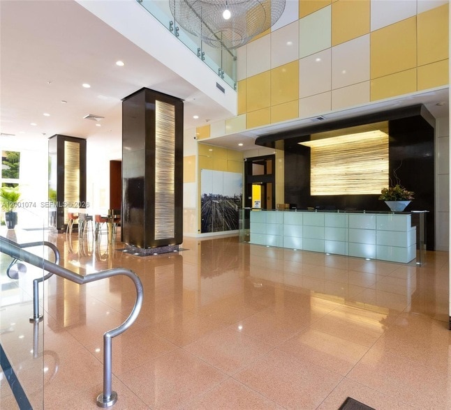 Building Photo - 2775 NE 187th St