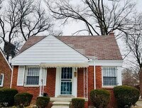 Building Photo - 17646 Woodbine St