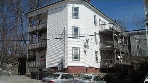 Building Photo - 79 Oak St