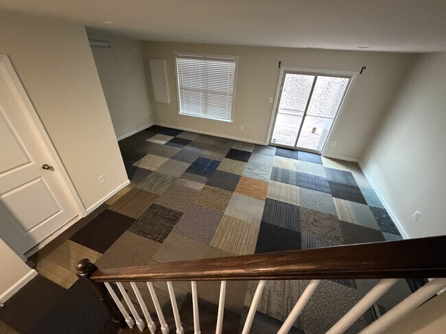 Building Photo - 6517 Newton Dr