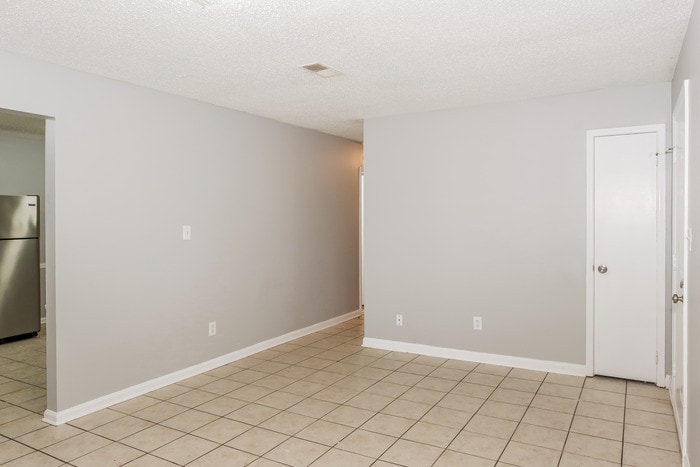 Building Photo - 6315 Maywick Dr NW