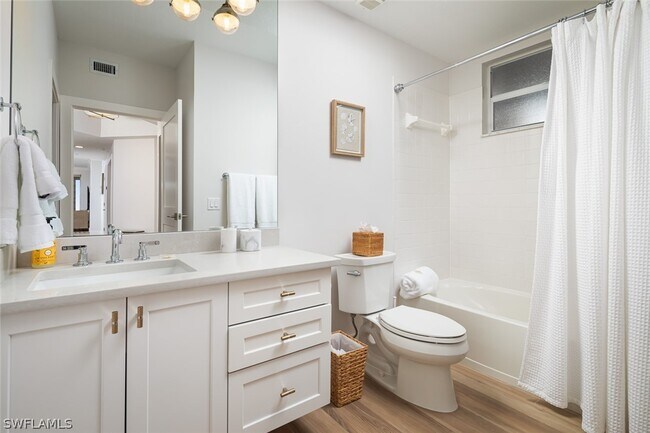 Building Photo - 7638 Pebble Creek Cir