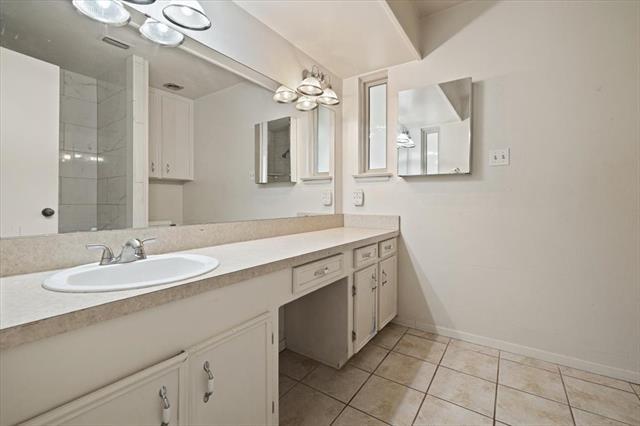 Building Photo - 1003 Chamblee Ct