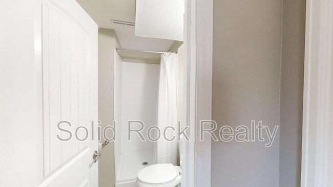 Building Photo - 5780 Eldora Dr