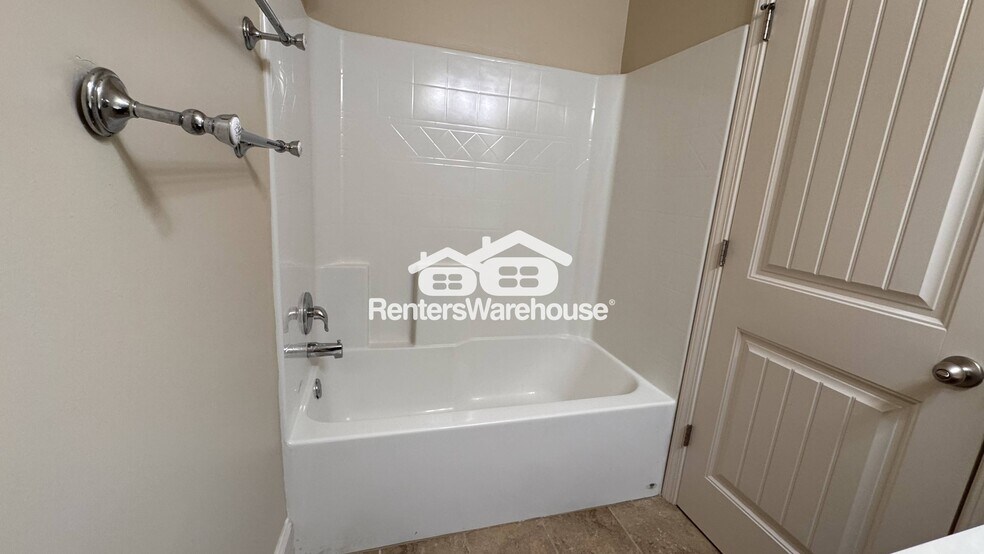 Building Photo - 5301 Cedar Mill Dr