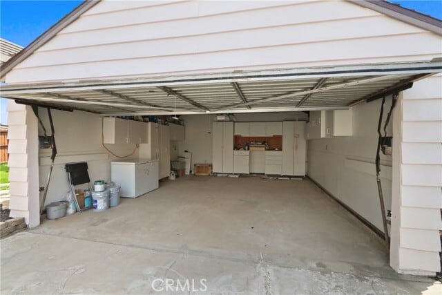 Building Photo - 4232 Walnut Ave