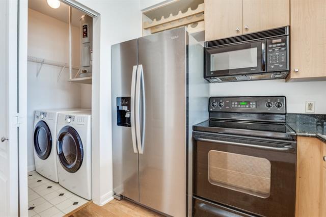 Building Photo - 3225 Turtle Creek Blvd Blvd