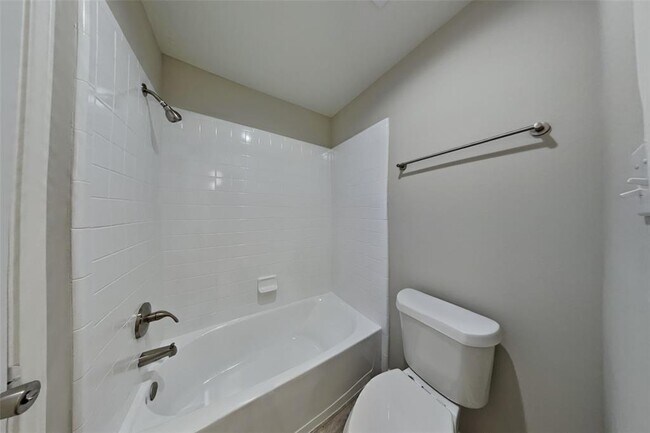 Building Photo - 12231 Piney Bend Dr