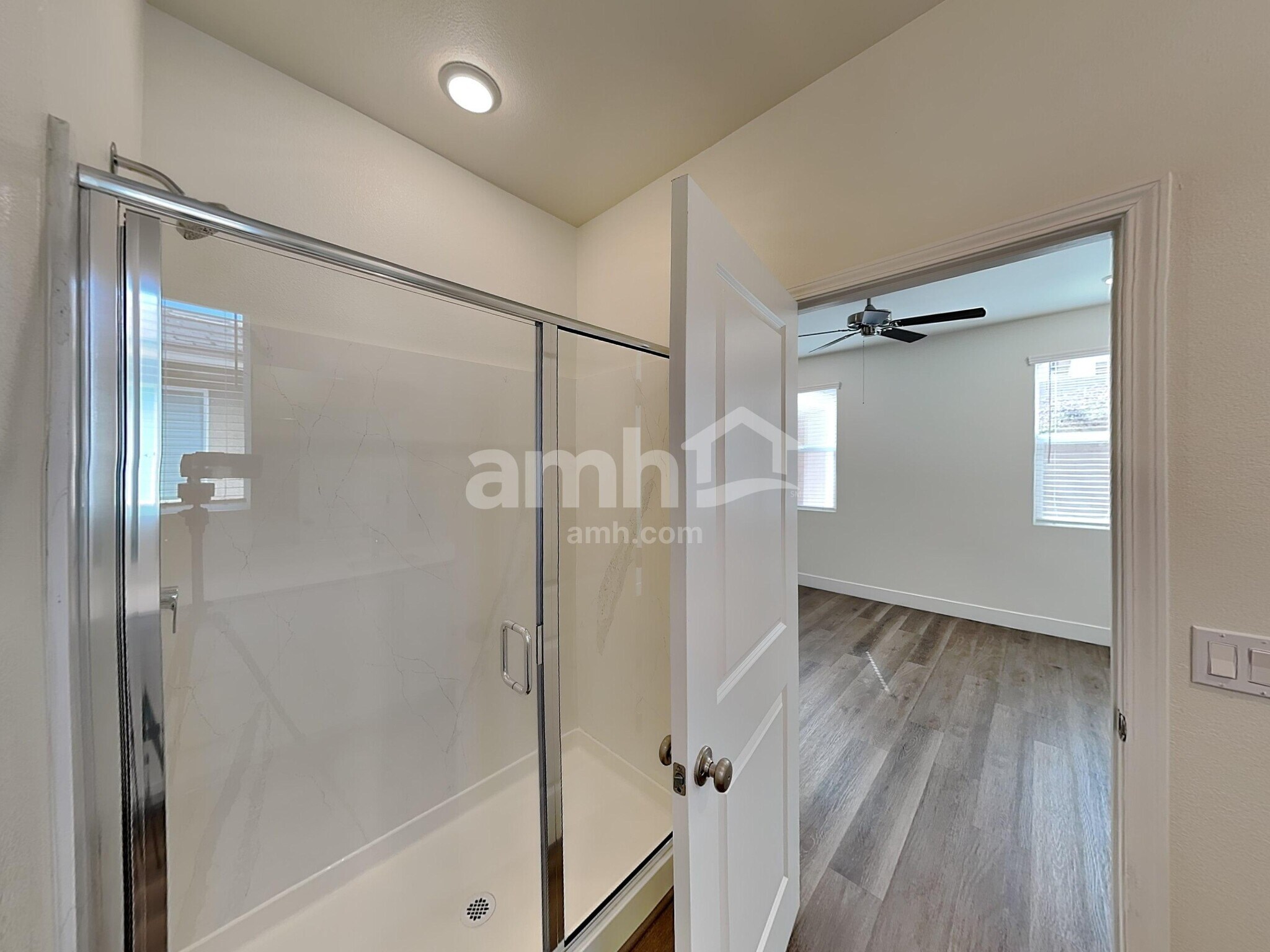 Building Photo - 541 Sacred Lotus Pl