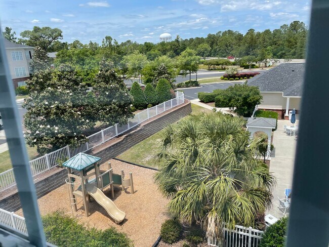 Building Photo - 2 Bedroom | 2 Bath Condo with Garage in Bellingham Park