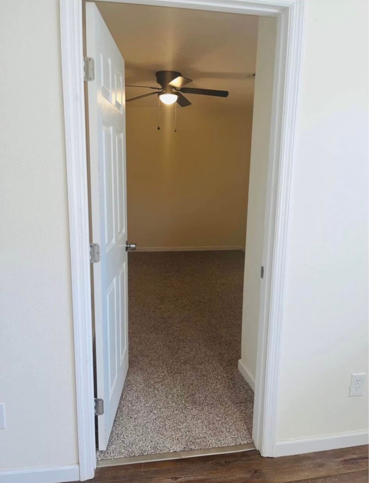 Building Photo - 405 Westcliff Cir