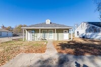 Building Photo - 318 Gannt St