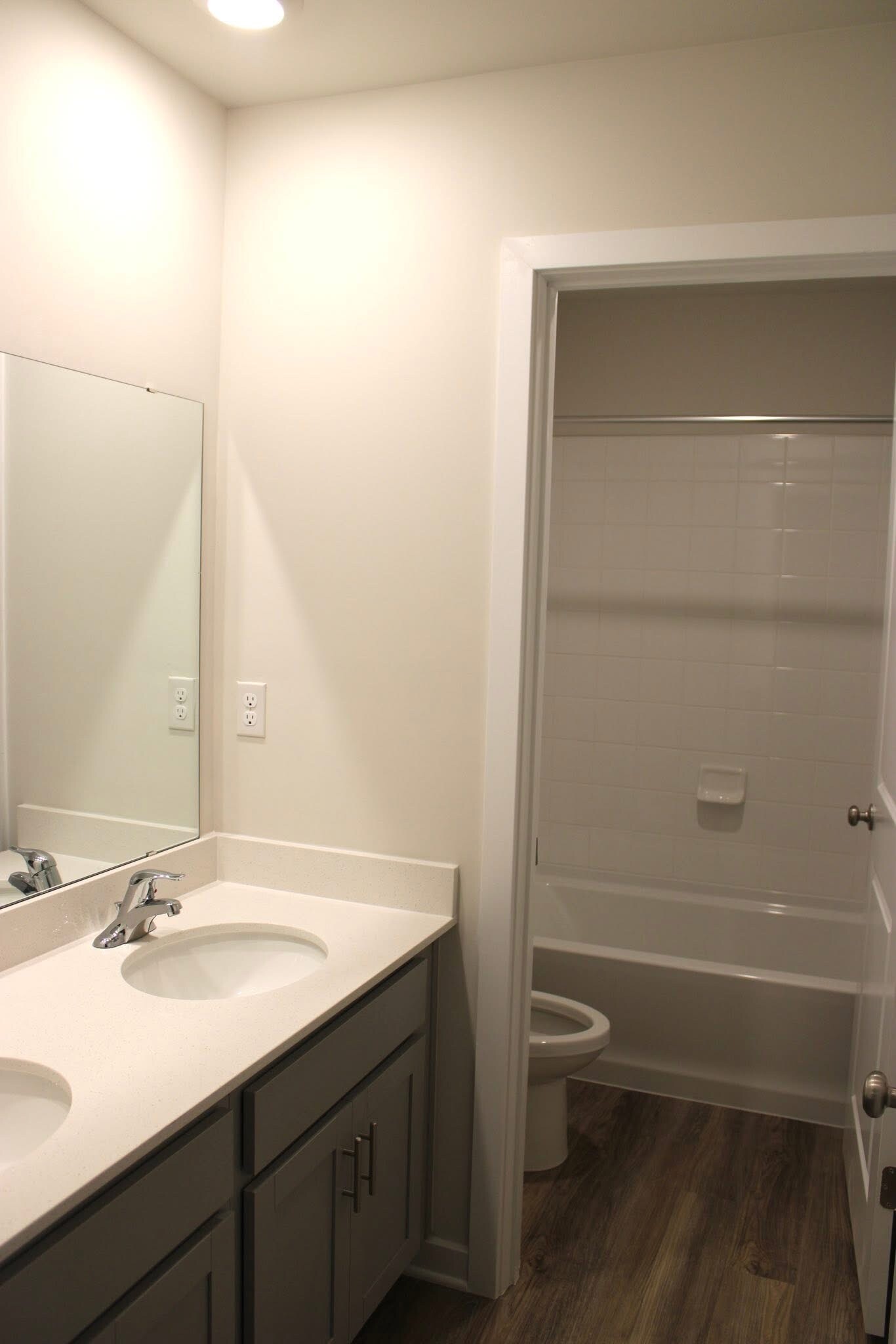 Building Photo - 1745 Lawder Cir