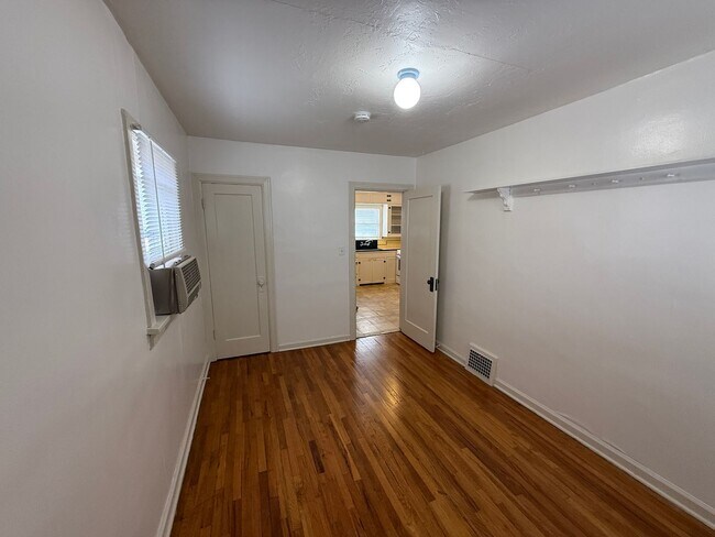 Building Photo - 2841 S 2300 E