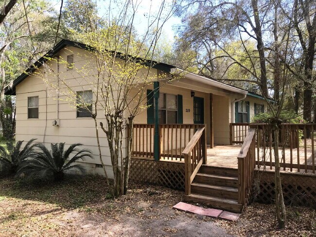 Building Photo - Cozy Country Middleburg Ranch