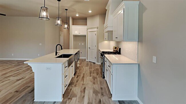 Building Photo - 9113 Poppey Pl