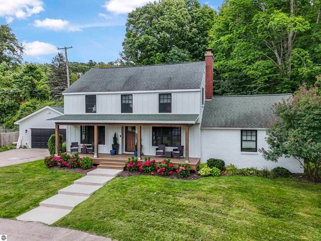 Building Photo - 7320 Peninsula Dr