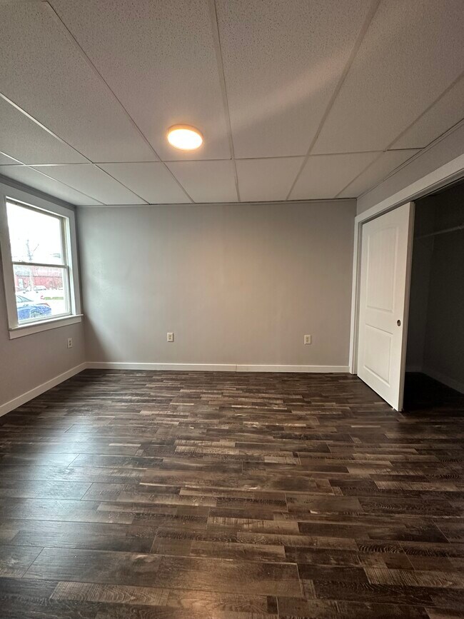 Building Photo - 55 Gilford Ave