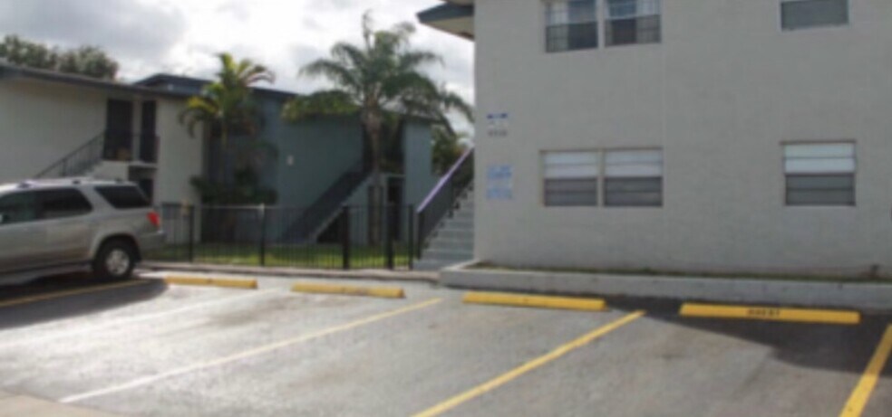 Building Photo - 3721 SW 60th Ave