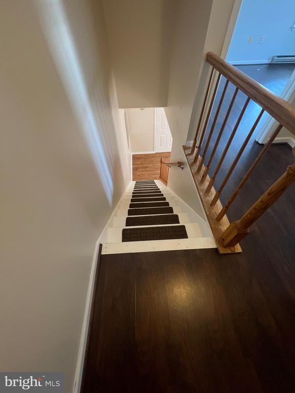 Building Photo - 34 Standish Ct
