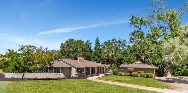 Primary Photo - Welcome to Refined Country Living in Los G...