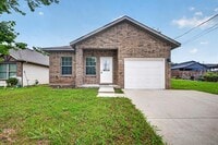 Building Photo - 3205 Bois D Arc St