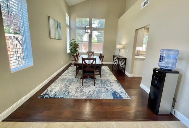 Building Photo - 709 Thompsons Dr