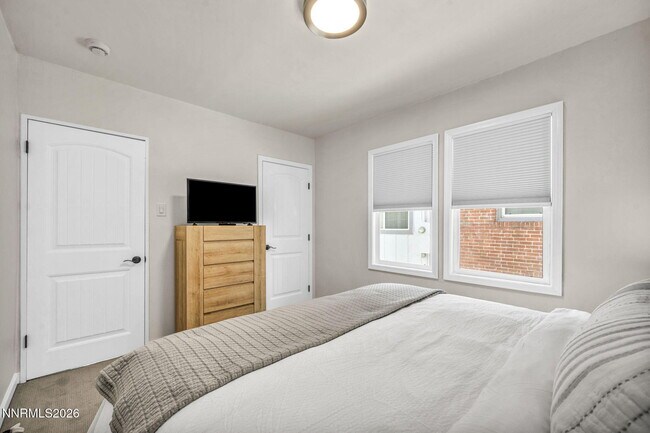 Building Photo - 574 Reno Ave