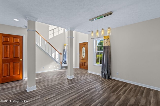 Building Photo - 5001 Middlesex Dr