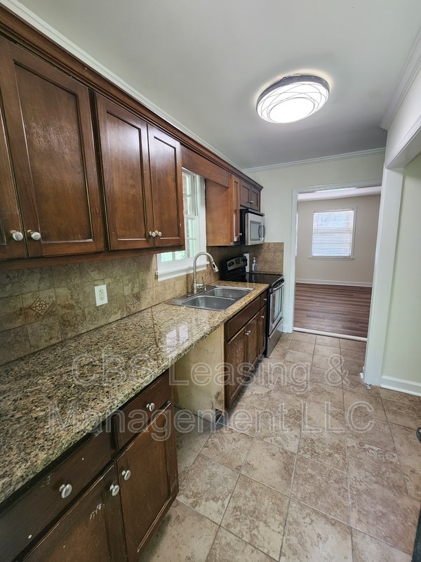 Building Photo - 4207 17th Ave