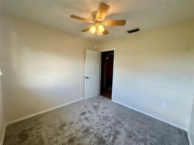 Building Photo - 141 Poe Dr